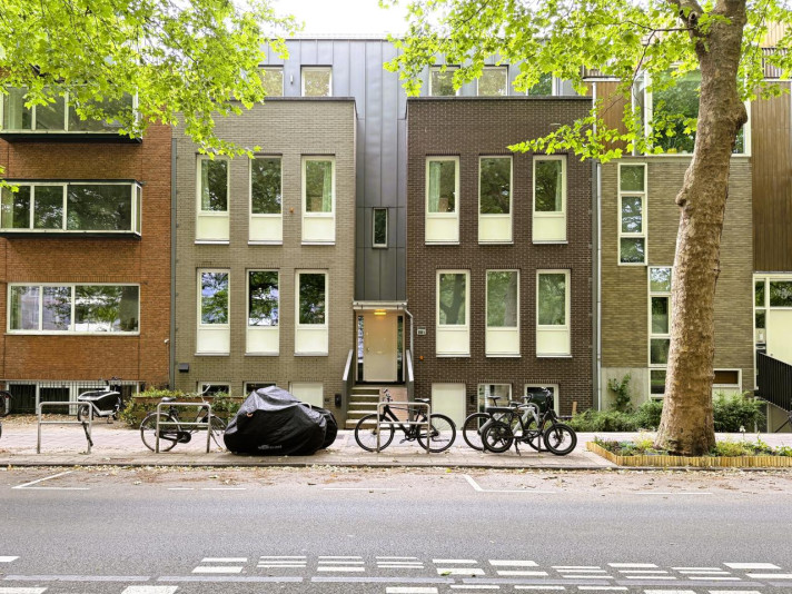 Bekijk foto 1/24 van apartment in Amsterdam
