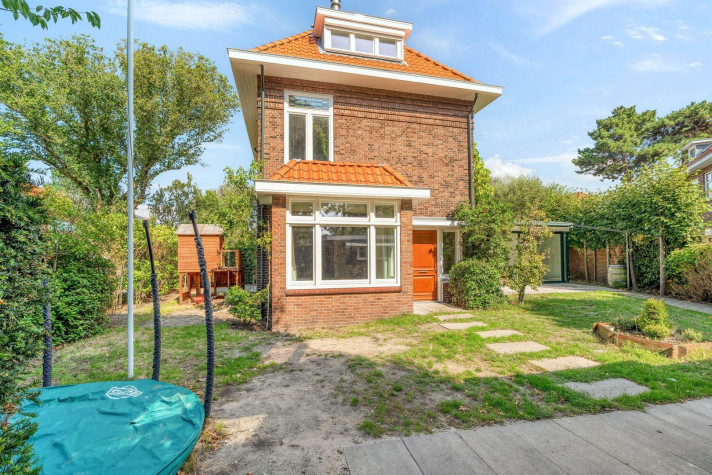 View photo 1/24 of house in 's-Gravenhage