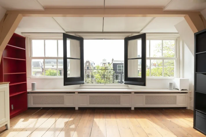 Bekijk foto 1/24 van apartment in Amsterdam