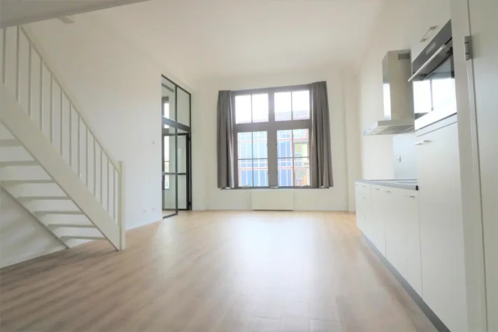 View photo 1/12 of house in Rotterdam