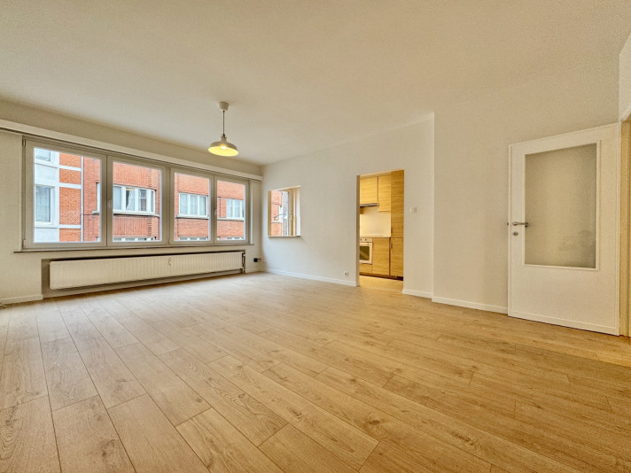 Voir photo 1/12 de apartment à Schaerbeek