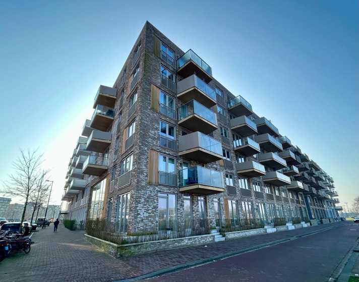 Appartement aan de Mary van der Sluisstraat in Amsterdam (040732)