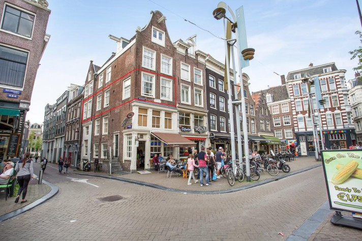 Bekijk foto 1/5 van house in Amsterdam