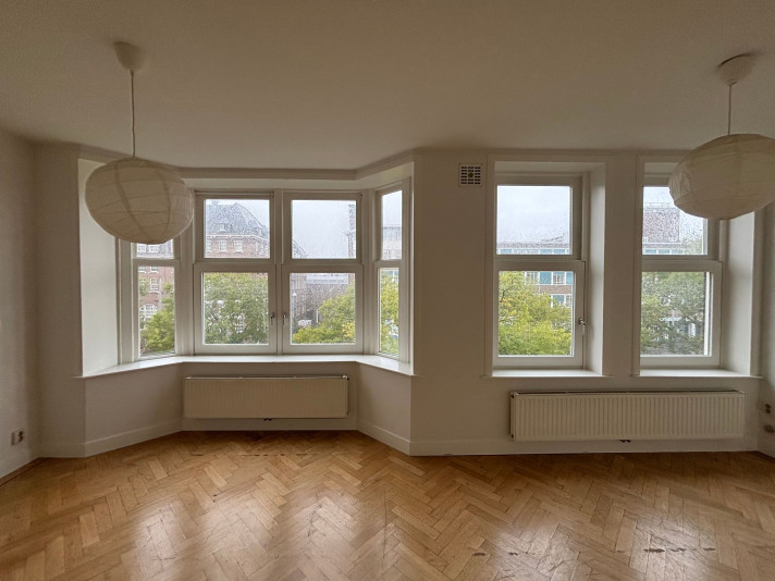 View photo 1/5 of apartment in Amsterdam