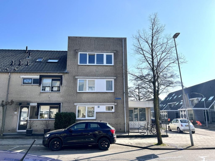 View photo 1/5 of house in Haarlem