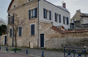 Studio à Épône