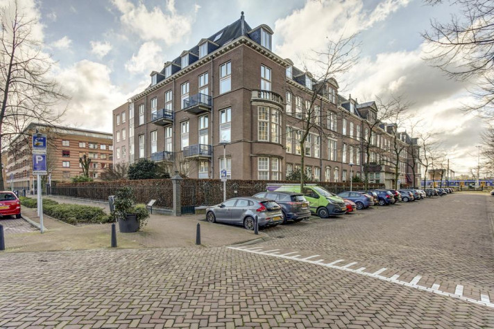 View photo 1/18 of apartment in Utrecht
