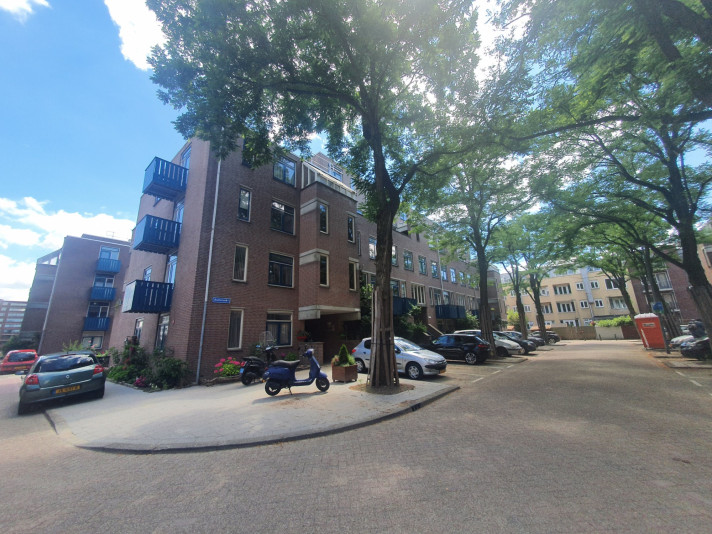 View photo 1/14 of apartment in Rotterdam