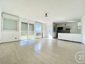 Appartement à Pressins