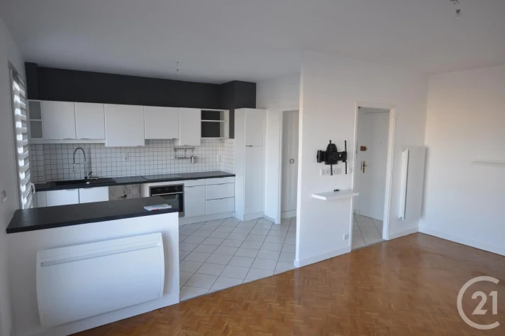 Voir la photo 1/13 du type apartment à Rodez