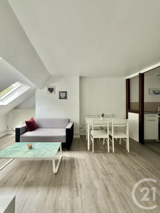 Voir la photo 1/7 du type apartment à Moulins