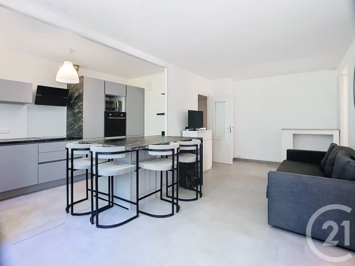 Voir la photo 1/10 du type apartment à Tours