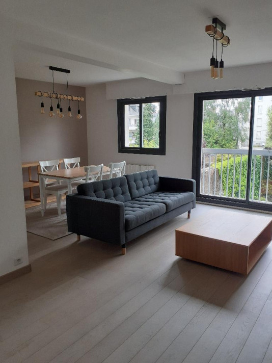 Voir la photo 1/11 du type apartment à Nantes