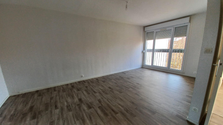 Voir la photo 1/7 du type apartment à Montceau-les-Mines