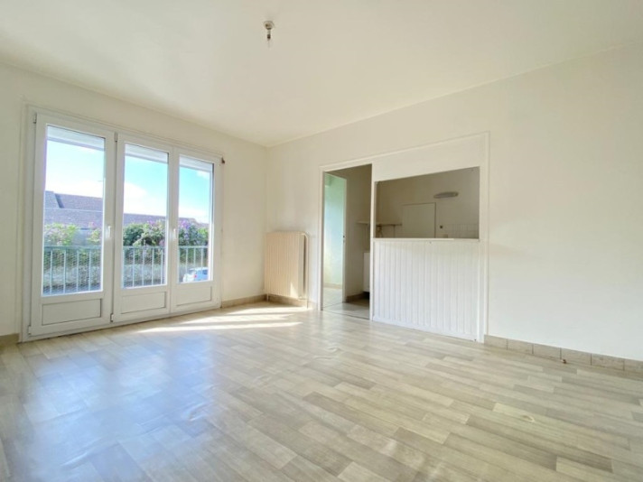 Voir la photo 1/8 du type apartment à Orléans
