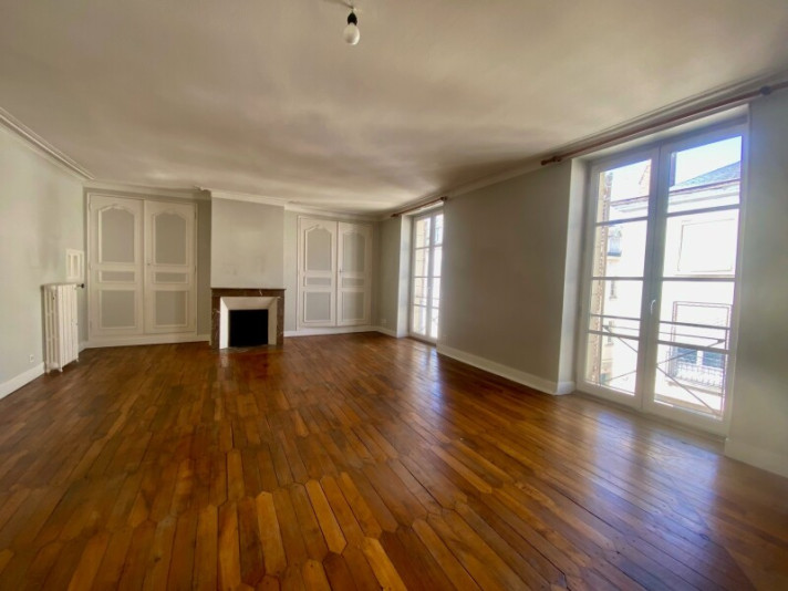 Voir la photo 1/10 du type apartment à Orléans