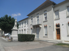 Appartement à Hautecourt-Romanèche