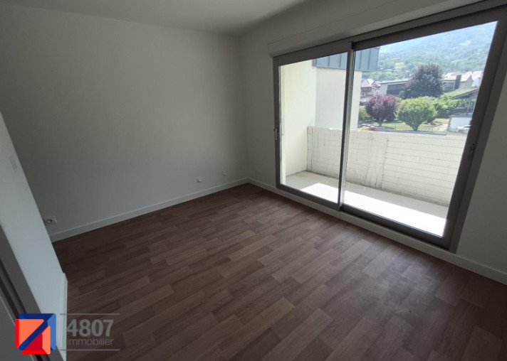 Voir la photo 1/4 du type apartment à Sallanches