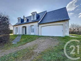 Maison à Saint-Cyr-sur-Loire