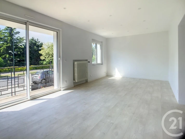 Voir la photo 1/13 du type house à Saint-Cyr-sur-Loire