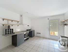 Maison à Les Touches