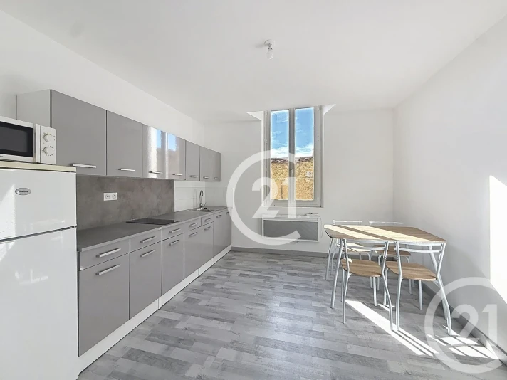 Voir la photo 1/4 du type apartment à Cognac