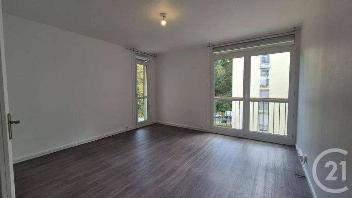 Voir la photo 1/14 du type apartment à Avon