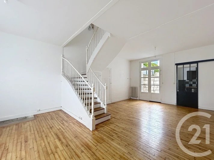 Voir la photo 1/19 du type house à Angoulême