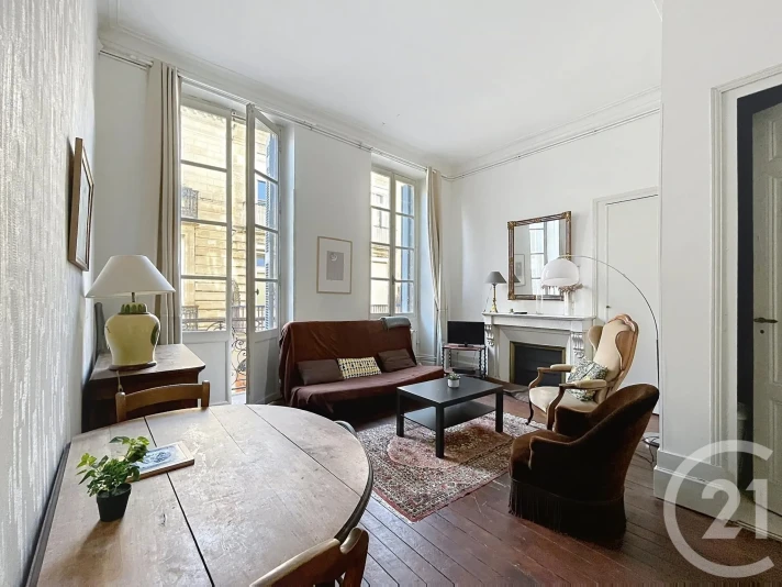 Voir la photo 1/6 du type apartment à Bordeaux