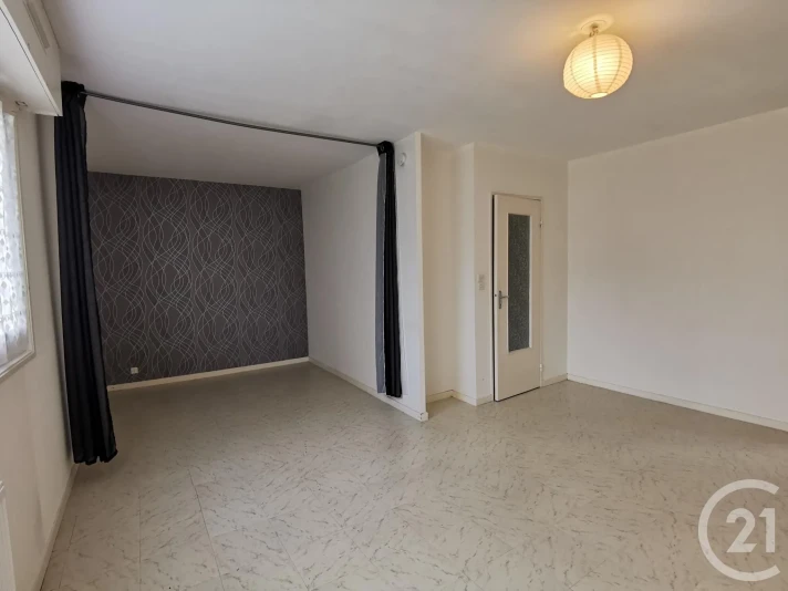 Voir la photo 1/3 du type apartment à Besançon
