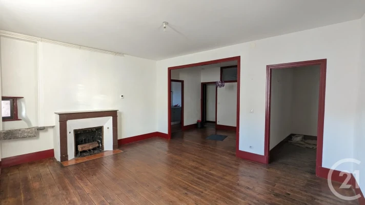 Voir la photo 1/8 du type apartment à Riom
