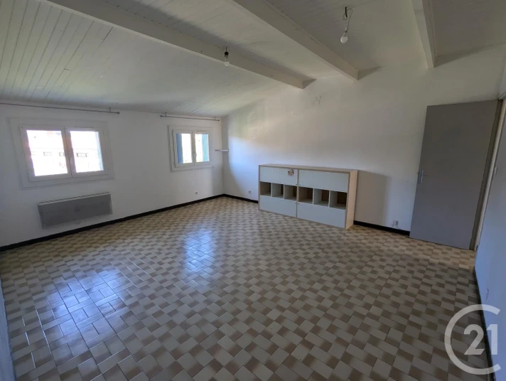 Voir la photo 1/9 du type apartment à Bagnols-sur-Cèze