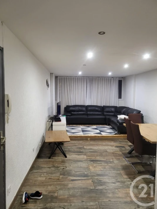 Voir la photo 1/8 du type apartment à Annemasse