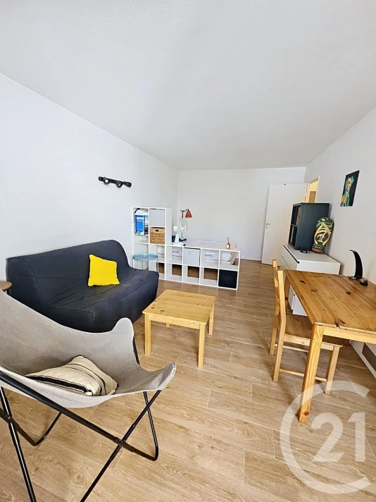 Voir la photo 1/8 du type apartment à Mérignac
