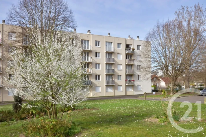 Voir la photo 1/11 du type apartment à Montgeron