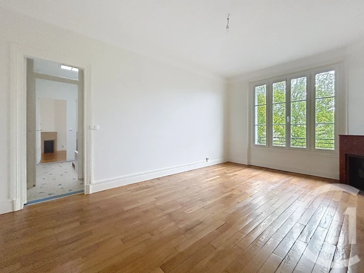 Voir la photo 1/14 du type apartment à Fontainebleau