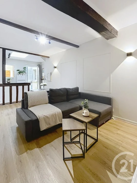Voir la photo 1/8 du type apartment à Orléans