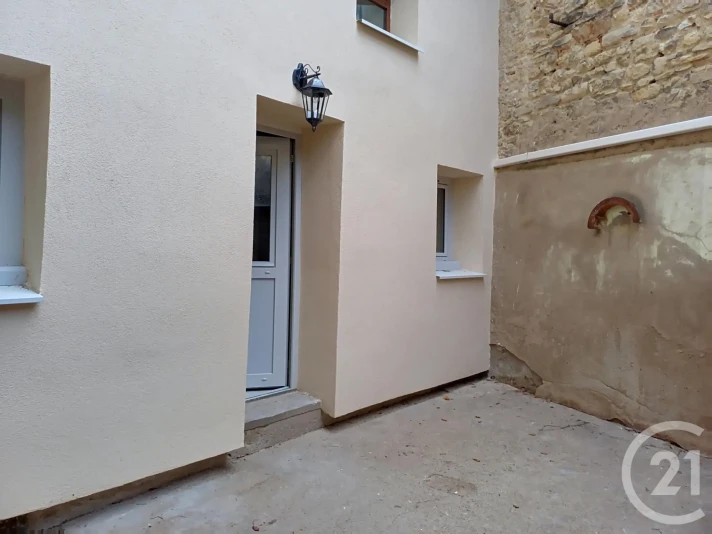 Voir la photo 1/7 du type apartment à Gannat