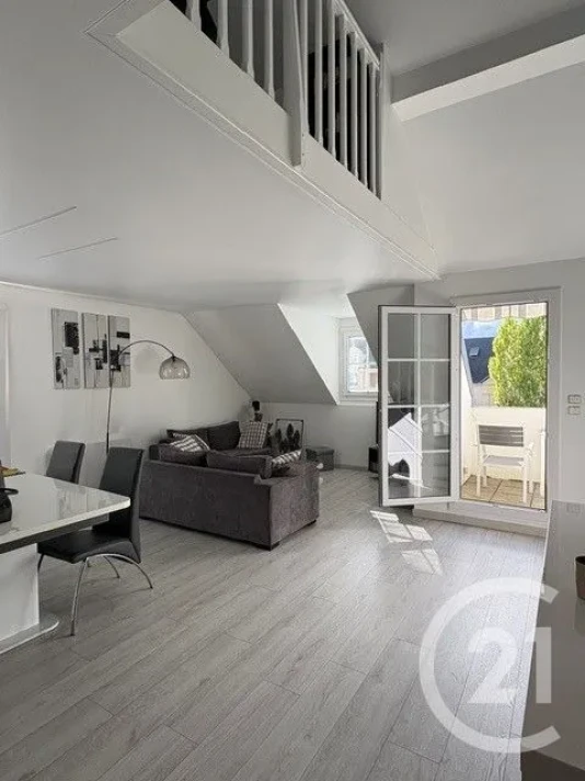 Voir la photo 1/8 du type apartment à Cergy
