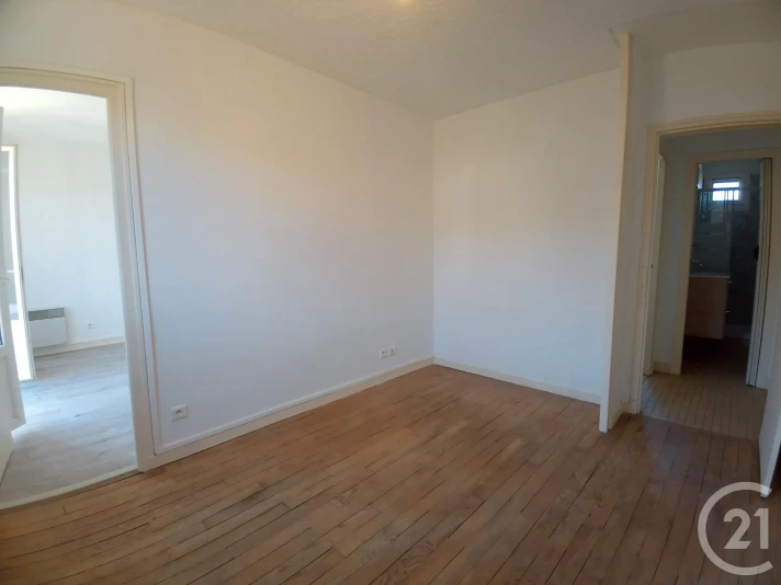 Voir la photo 1/10 du type apartment à Limoges