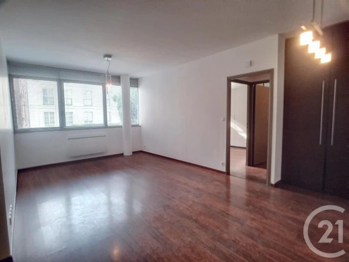 Voir la photo 1/13 du type apartment à Troyes
