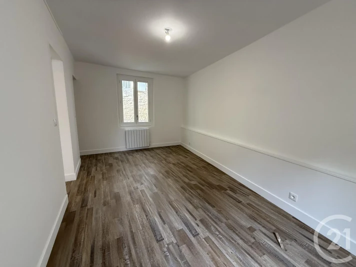 Voir la photo 1/6 du type apartment à Chartres