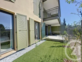 Appartement à Valbonne