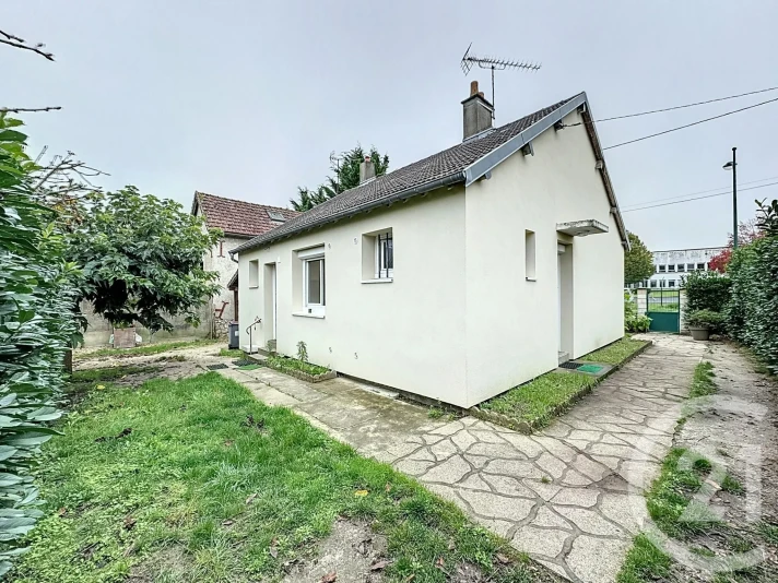 Voir la photo 1/8 du type house à Selles-sur-Cher