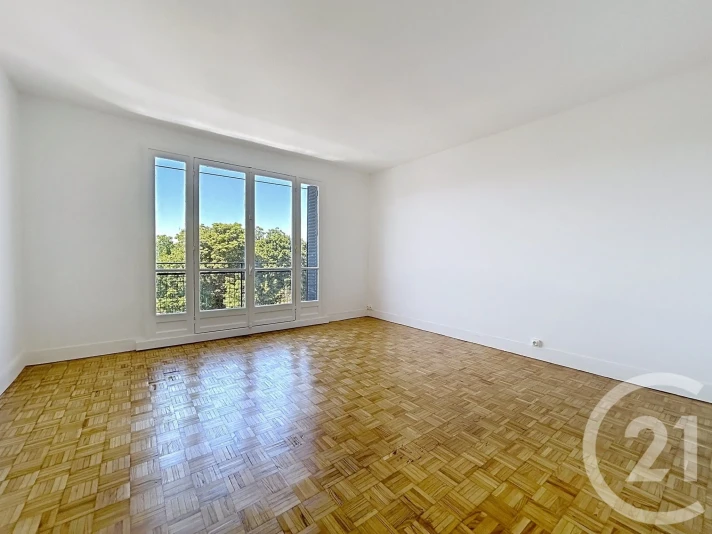 Voir la photo 1/10 du type apartment à Fontainebleau