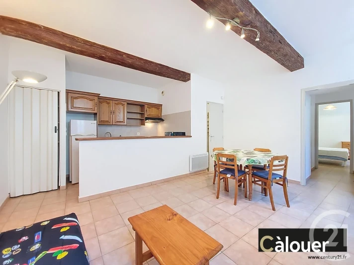 Voir la photo 1/11 du type apartment à Roquemaure