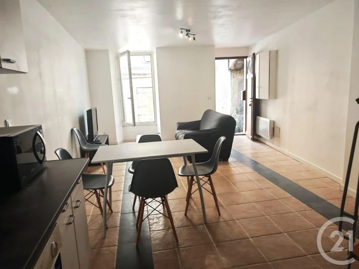 Voir la photo 1/15 du type apartment à Trets