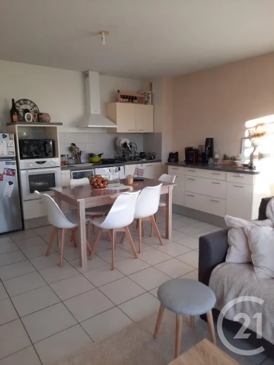 Voir la photo 1/12 du type apartment à Rodez
