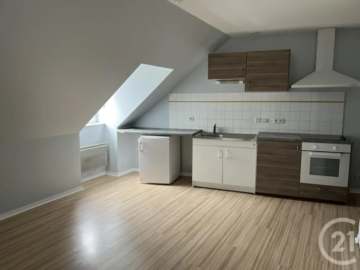 Voir la photo 1/11 du type apartment à Fougères