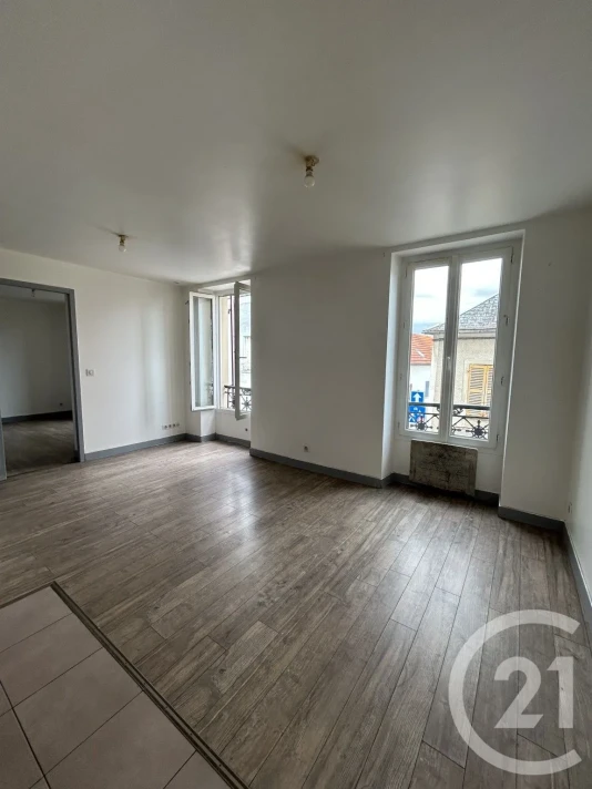 Voir la photo 1/6 du type apartment à Angerville